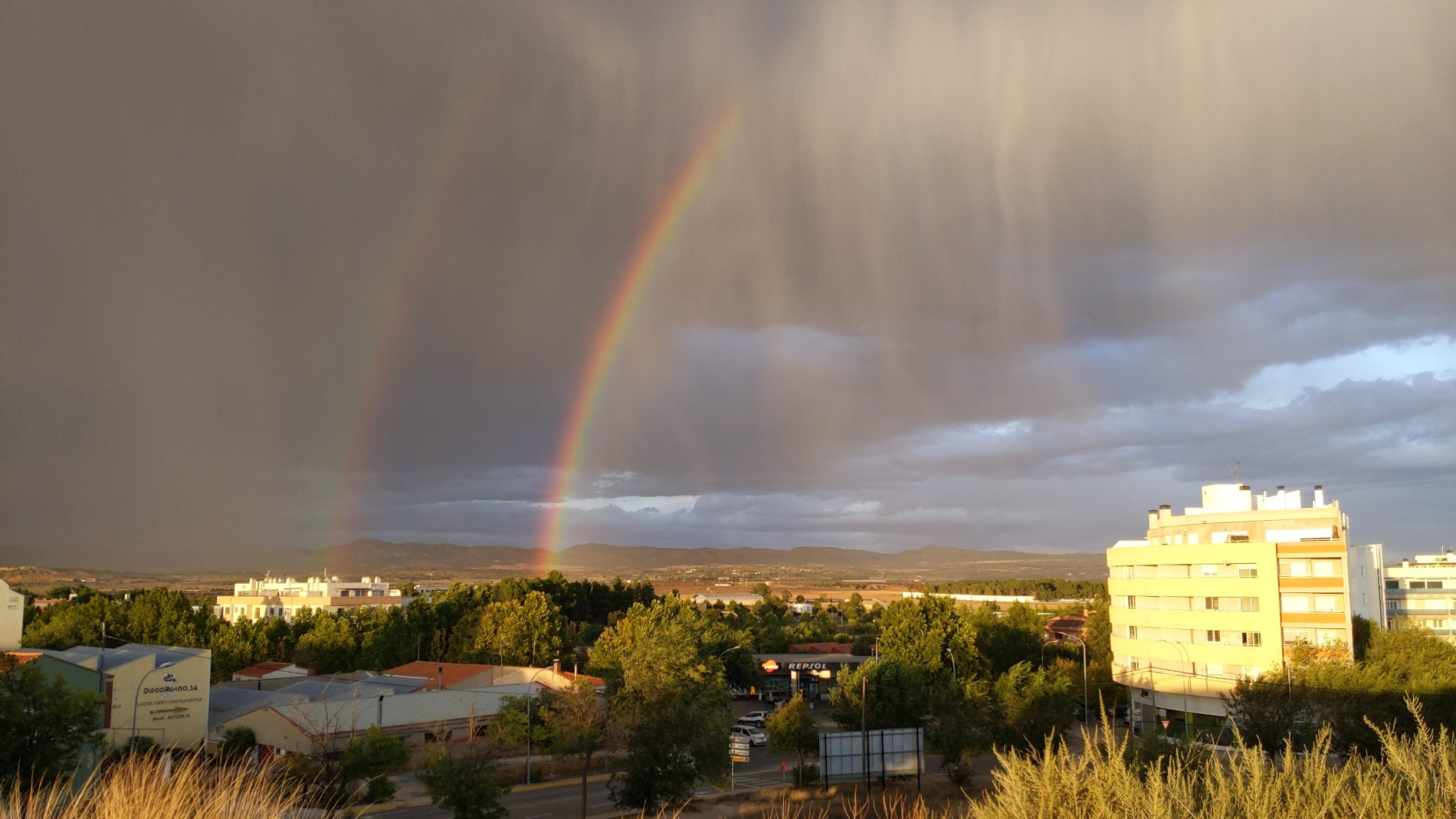 Arco iris doble en Almansa