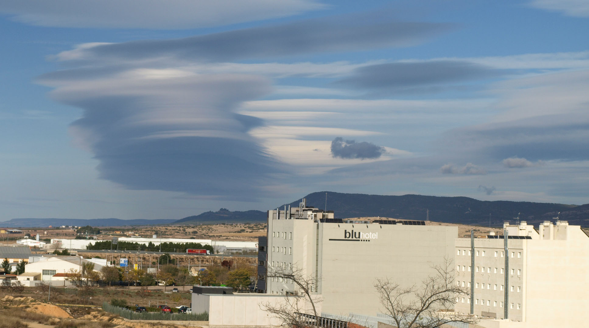 Lenticulares en la sierra