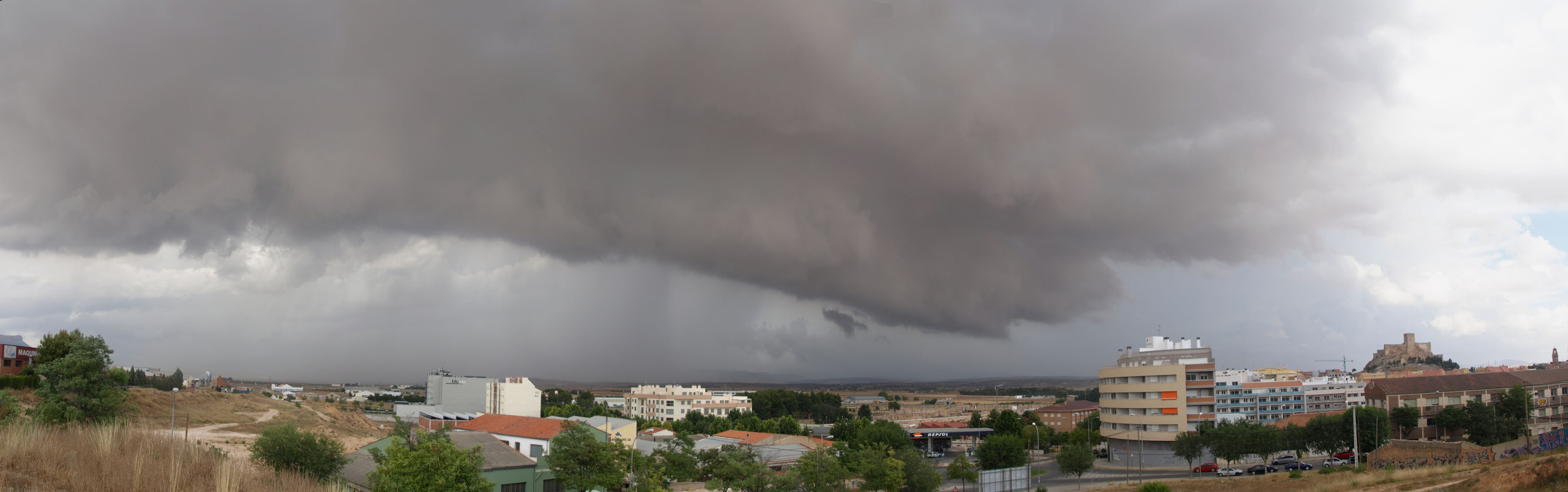 Mammatus sobre el Mugrón