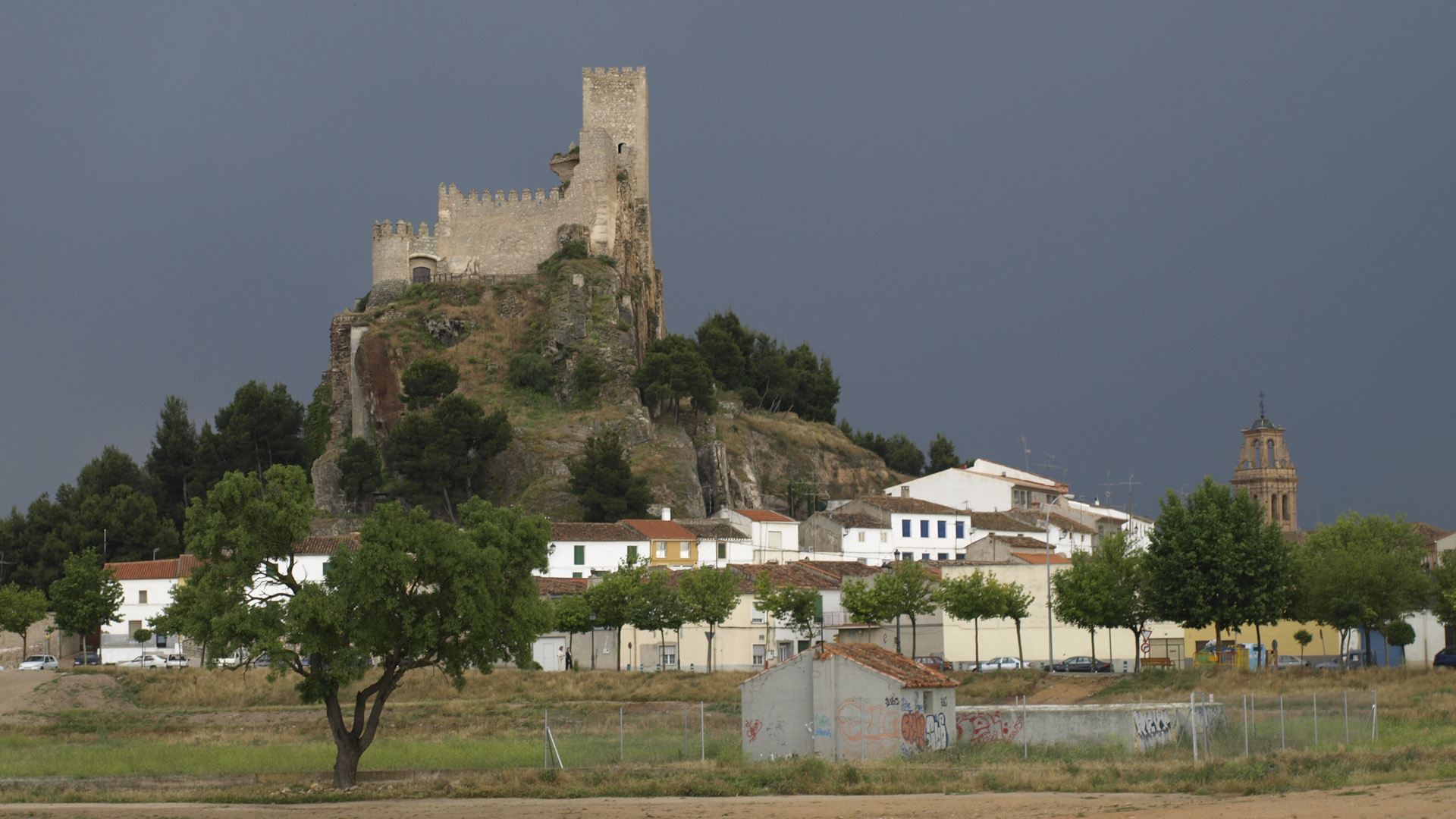 Se acerca tormenta a Almansa